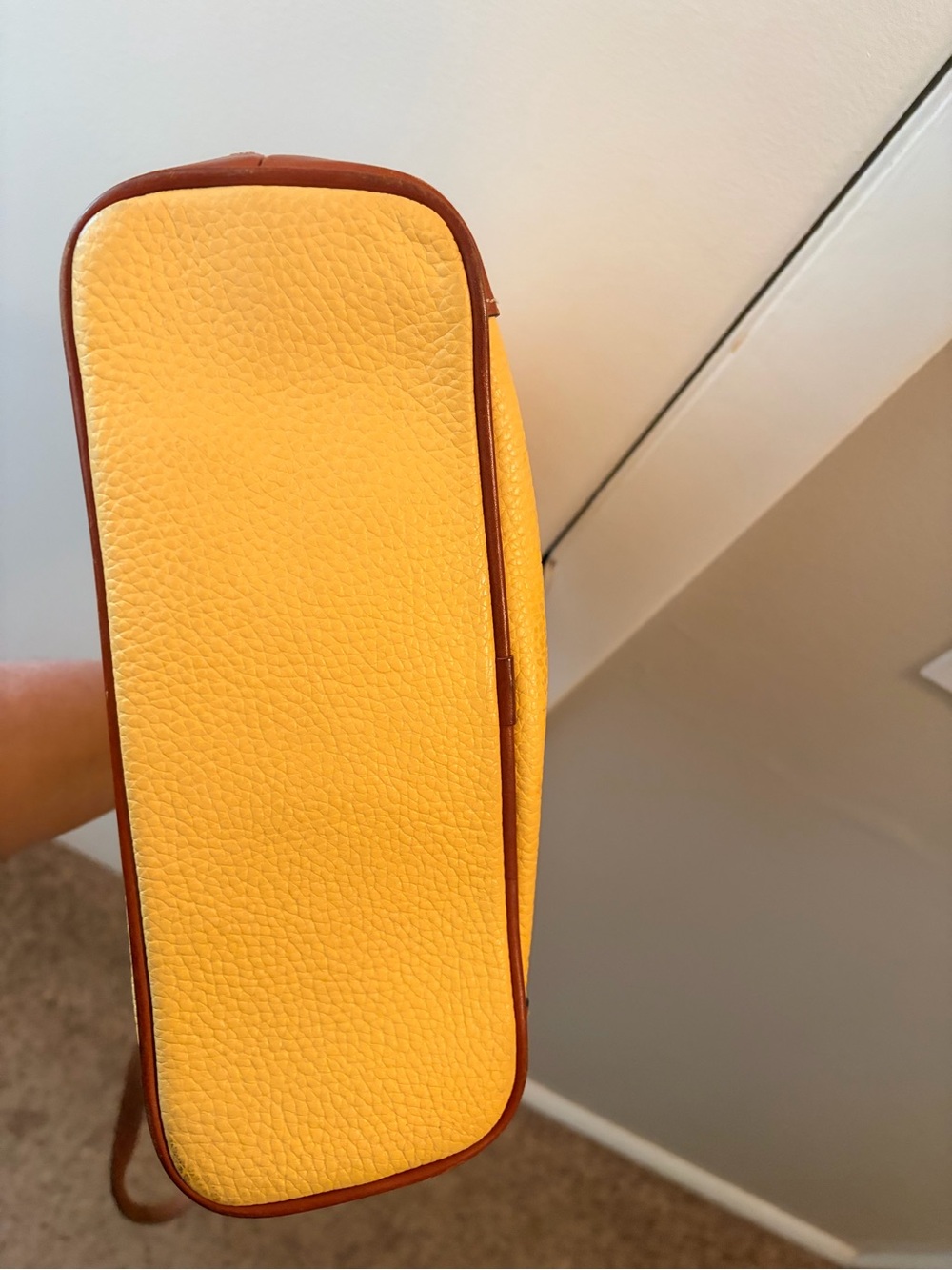 Dooney & Bourke Pebble Grain Leather Crossbody Bag Yellow Dandelion Tan Trim - Picture 3 of 6